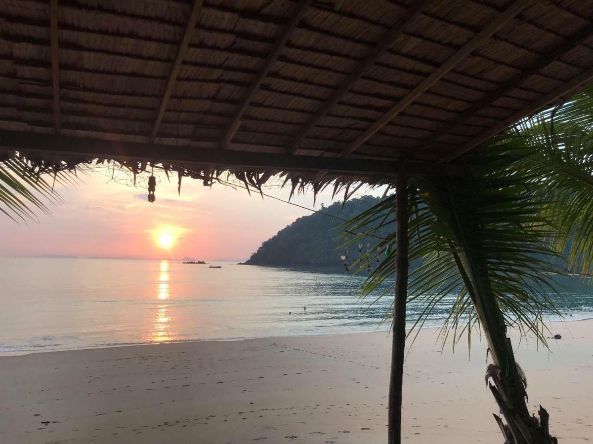 Hotel Goldkey Bungalow Koh Phayam Exterior foto